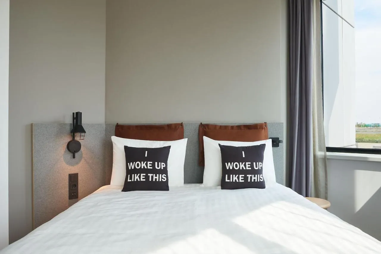 Moxy Amsterdam Schiphol Airport Ξενοδοχείο Hoofddorp 4*,